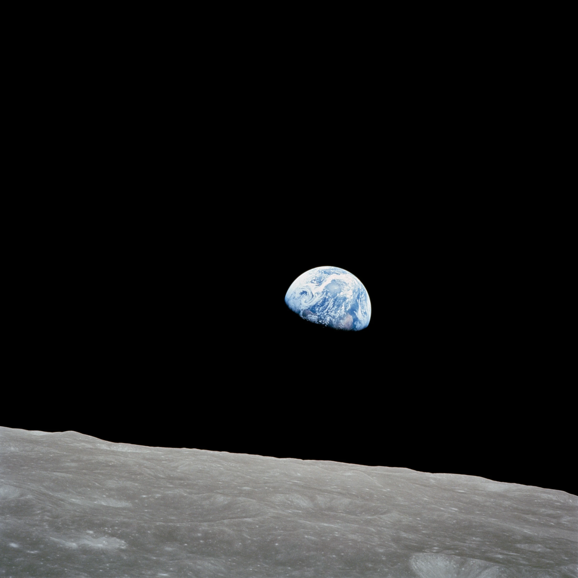 Die Erde über dem Mondhorizont, fotografiert während der Apollo-8-Mission